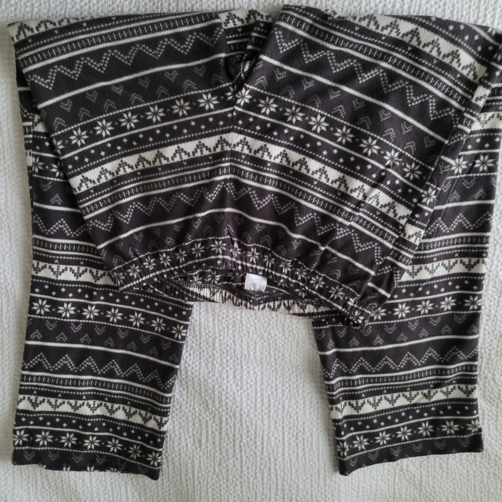 Soft fleece pajamas - Picture 6 of 7